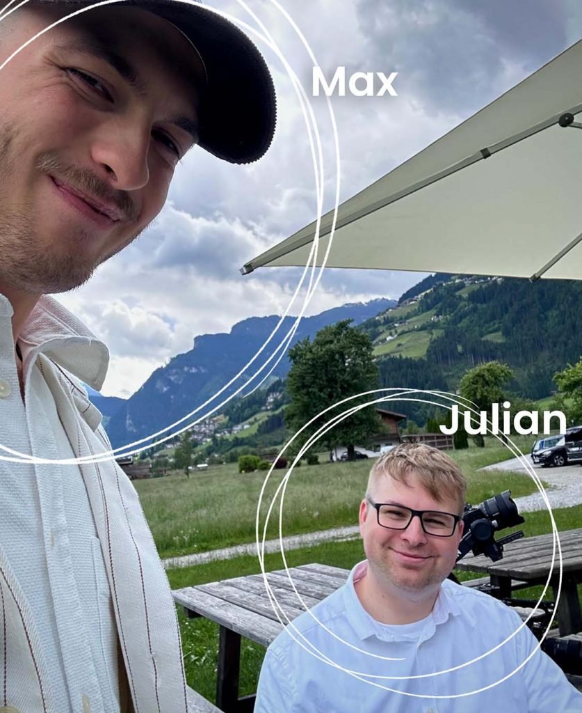 Maximilian Keuschnigg und Julian Haberl beim Hochzeitsvideodreh im Zillertal – mit Kamerasetup und Alpenkulisse